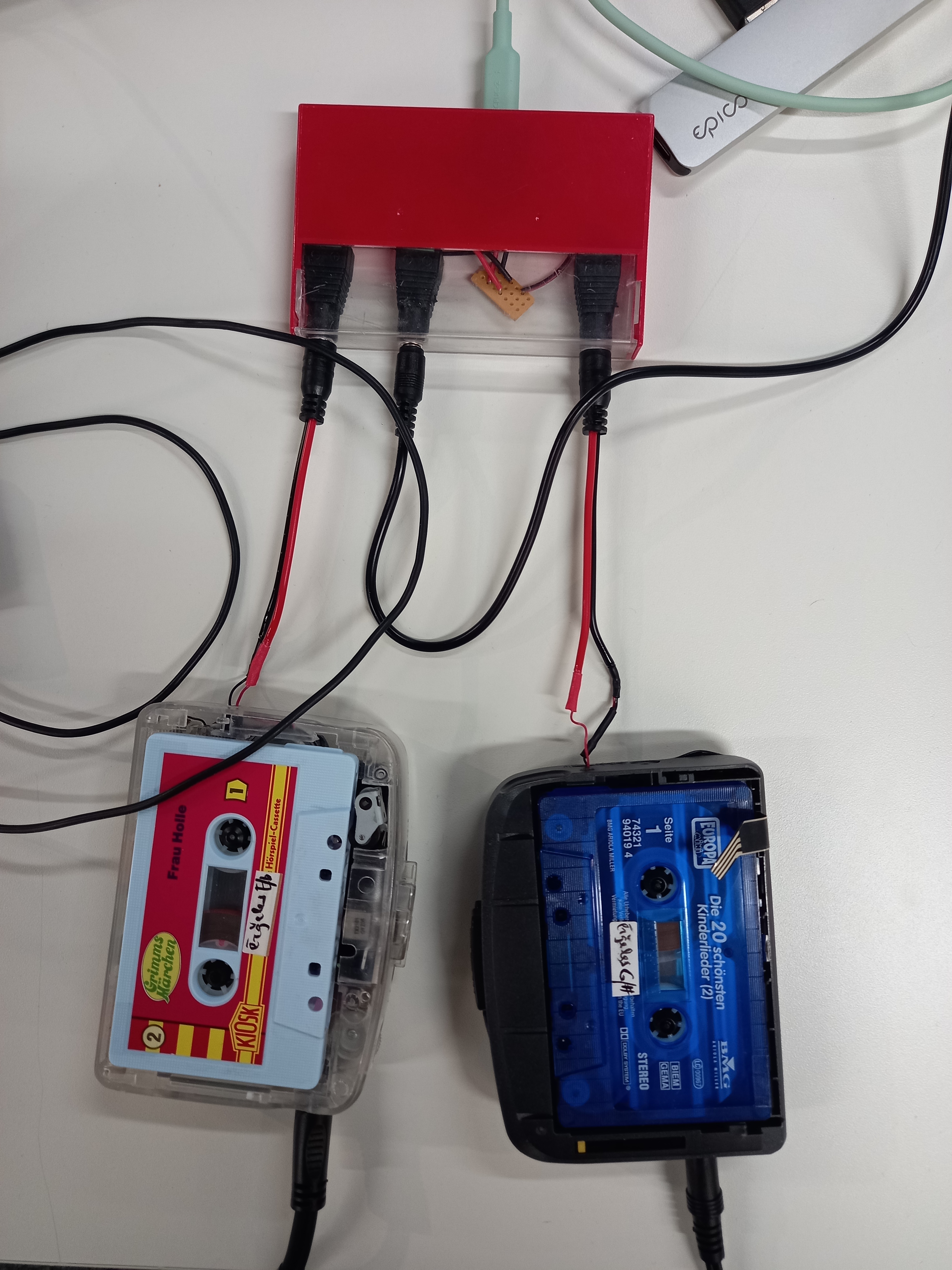 Hummotron instrument